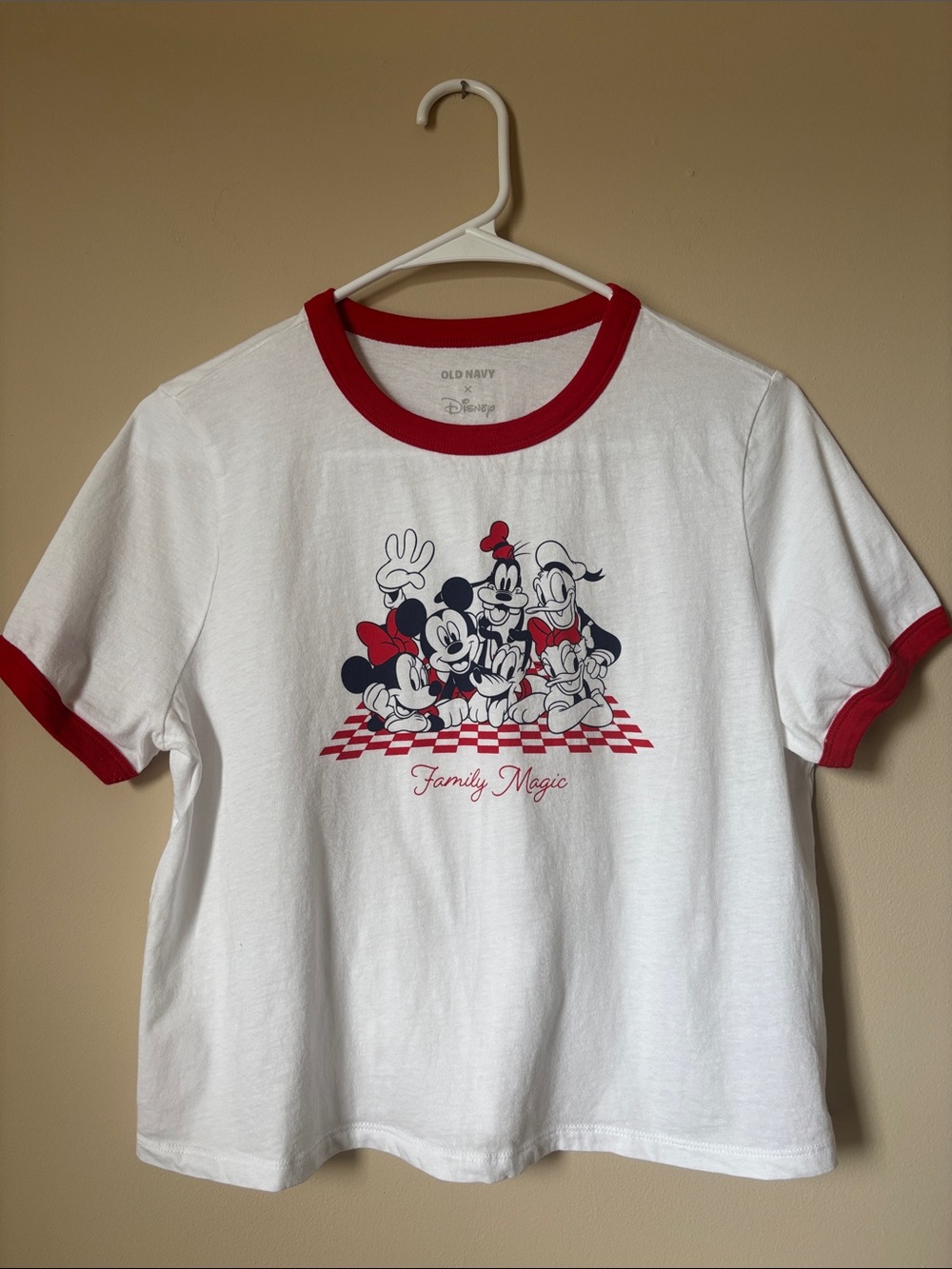 Old Navy x Disney Women’s 'Family Magic' Tee